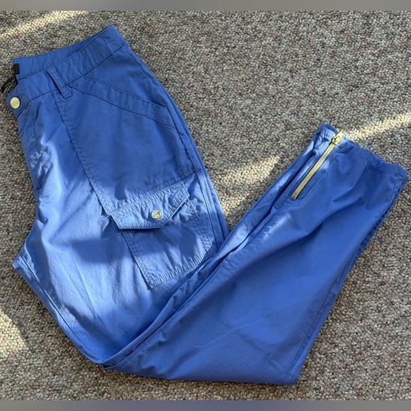 Jaanuu’s Sky Blue Button-Down Scrub Set - Picture 11 of 12